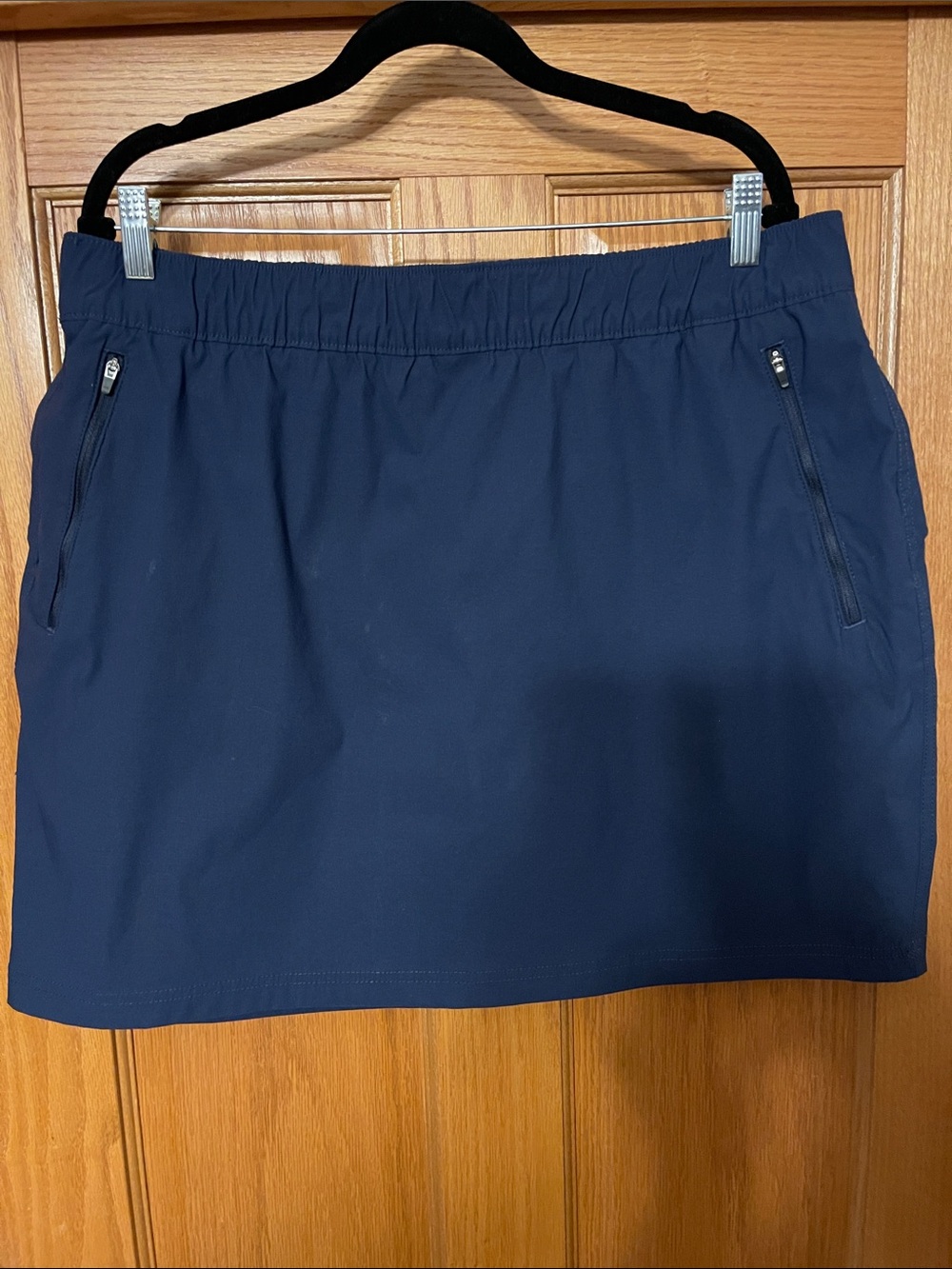 Eddie Bauer Navy Blue Athletic Skort with Zip Pockets